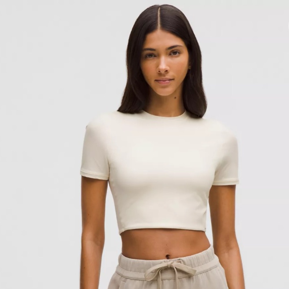Lululemon Wundermost Ultra-Soft Nulu Crewneck Cropped T-Shirt size L Ivory